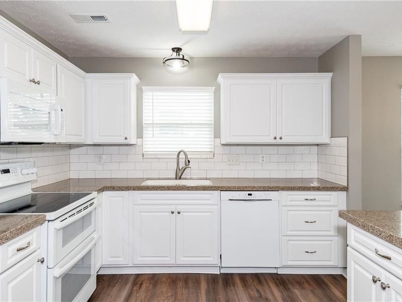 2432 Harmony Drive, Xenia, OH 45385 Photo 13