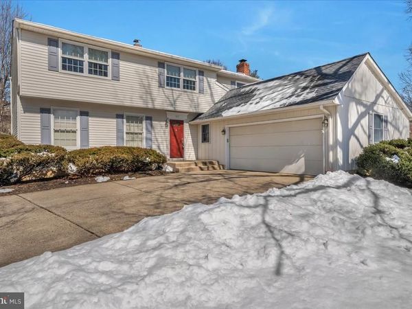 517 PERRY DRIVE , MOUNT LAUREL, NJ 08054