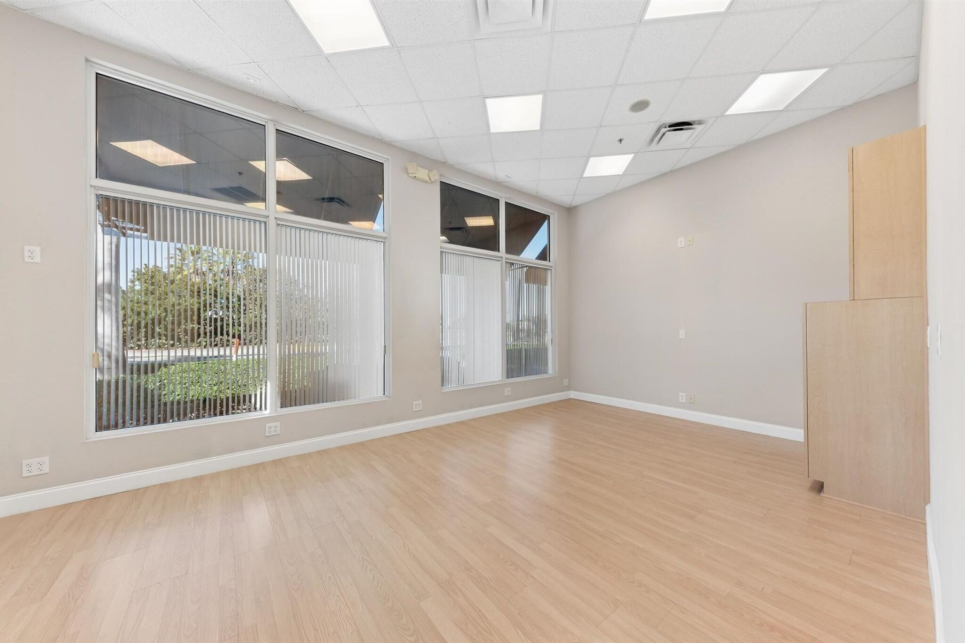 826 N Dixie Highway, Unit 11-15, Lantana, FL 33462 Photo