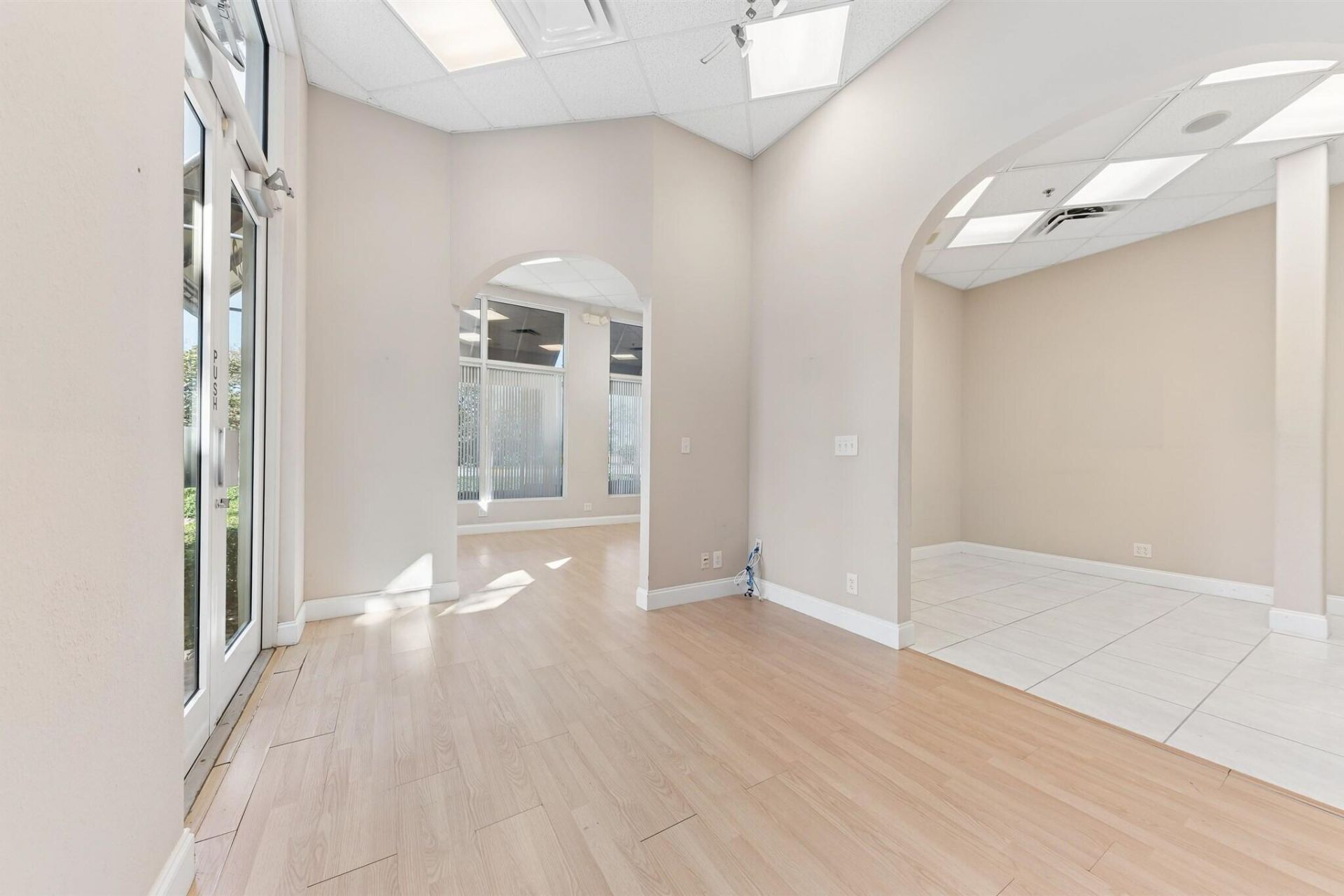 826 N Dixie Highway, Unit 11-15, Lantana, FL 33462 Photo