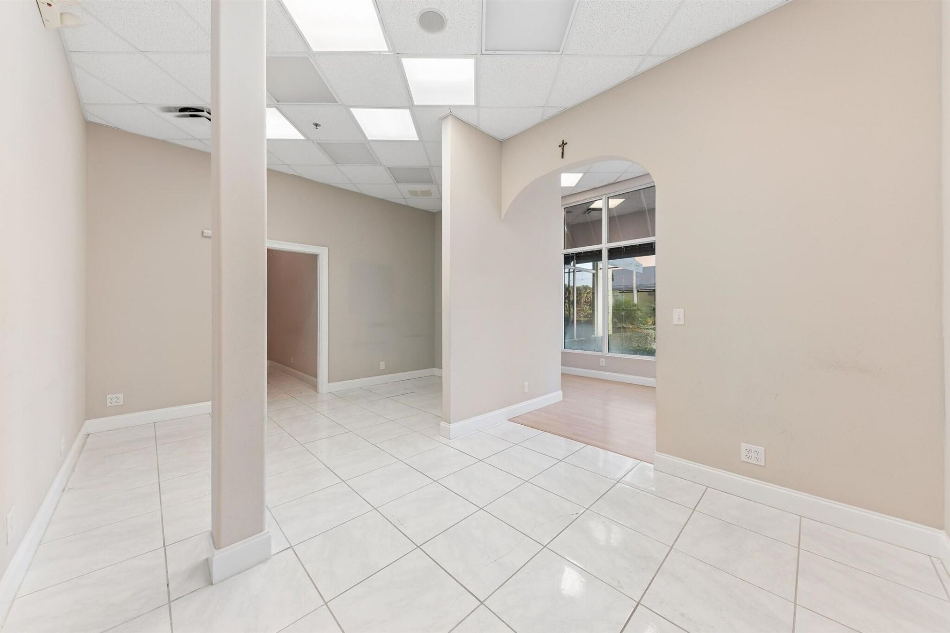 826 N Dixie Highway, Unit 11-15, Lantana, FL 33462 Photo