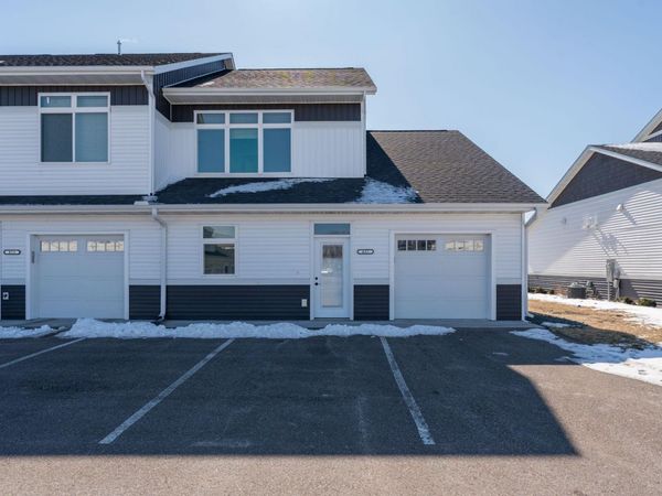 417 Prairie Rose Trail, Mankato, MN 56001