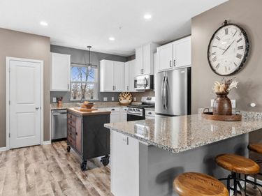 17658 96th Place N, Maple Grove, MN 55311