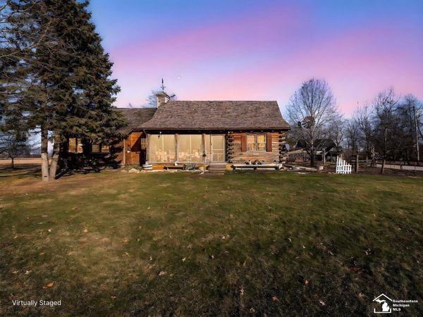 7860 Head O Lake Road, Ottawa Lake, MI 49267