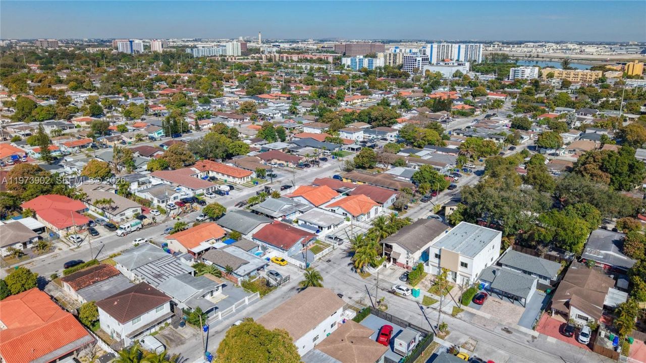 118 NW 48th Ave, Miami, FL 33126 Photo