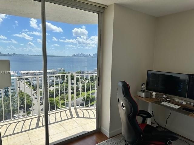 7601 E Treasure Dr , Unit 1905, North Bay Village, FL 33141 Photo