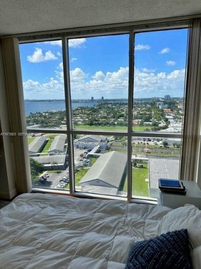 7601 E Treasure Dr , Unit 1905, North Bay Village, FL 33141 Photo