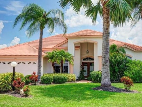 7207 39TH LANE E, SARASOTA, FL 34243