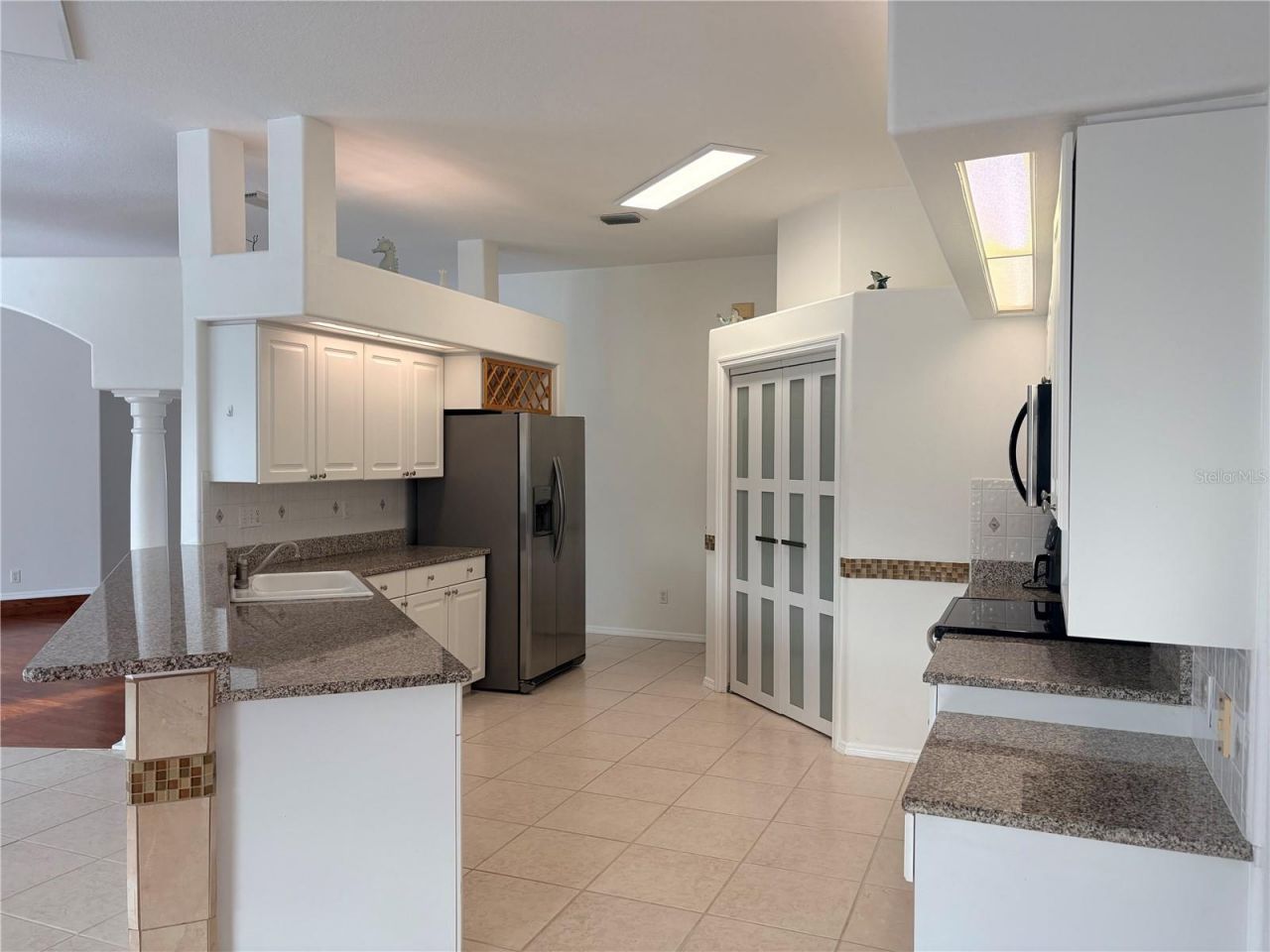 7207 39th Lane E, Sarasota, FL 34243 Photo