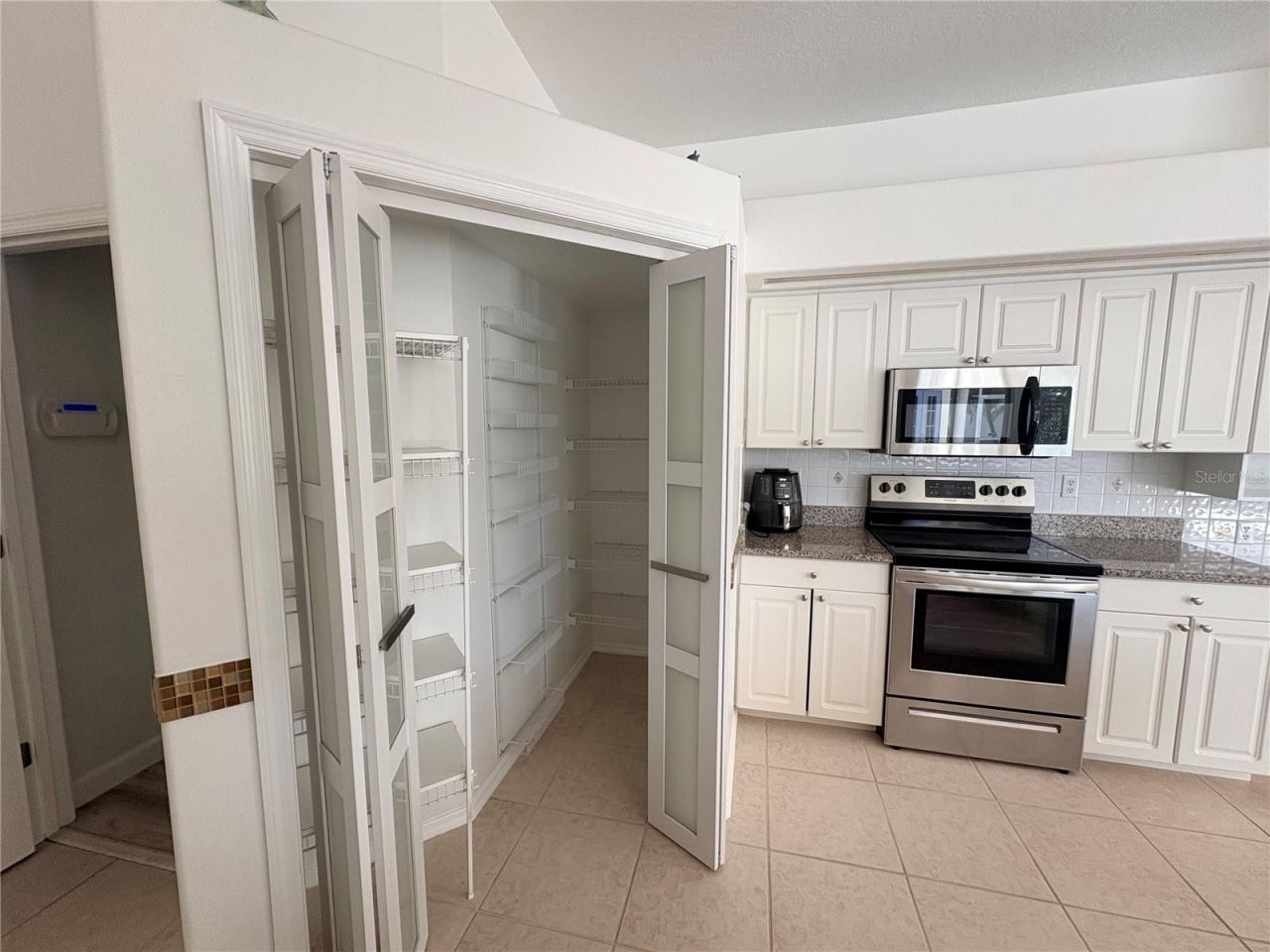 7207 39th Lane E, Sarasota, FL 34243 Photo