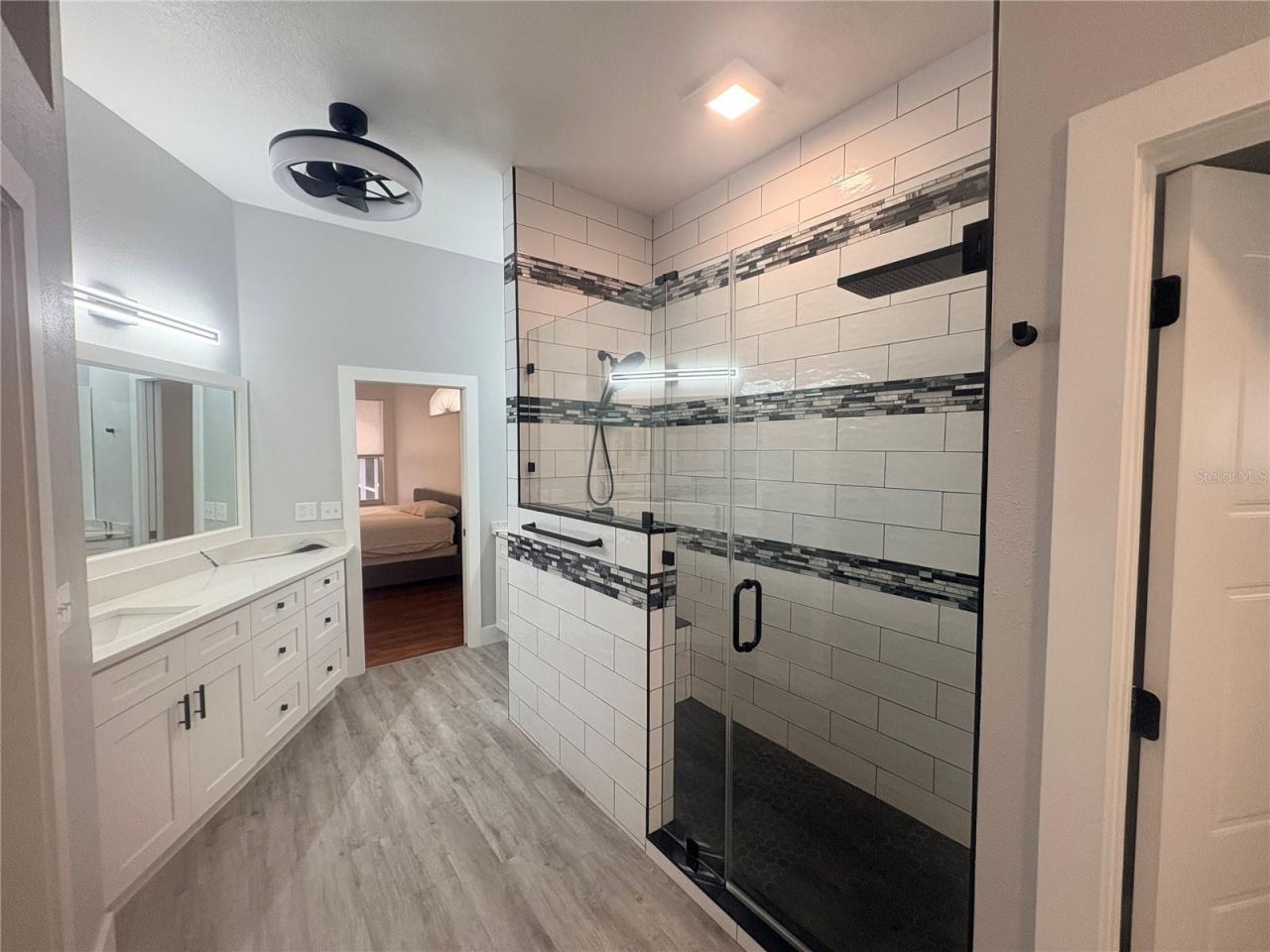 7207 39th Lane E, Sarasota, FL 34243 Photo