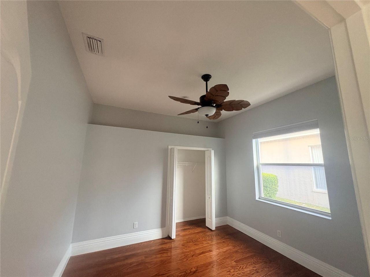 7207 39th Lane E, Sarasota, FL 34243 Photo