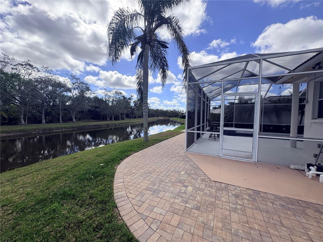 7207 39th Lane E, Sarasota, FL 34243 Photo