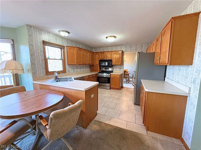 6948 Meander Reserve Court, Canfield, OH 44406 Photo 3