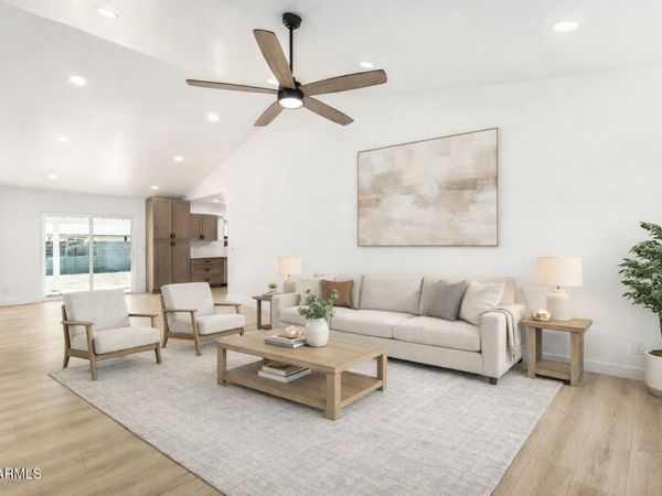 2647 E JUANITA Avenue, Mesa, AZ 85204