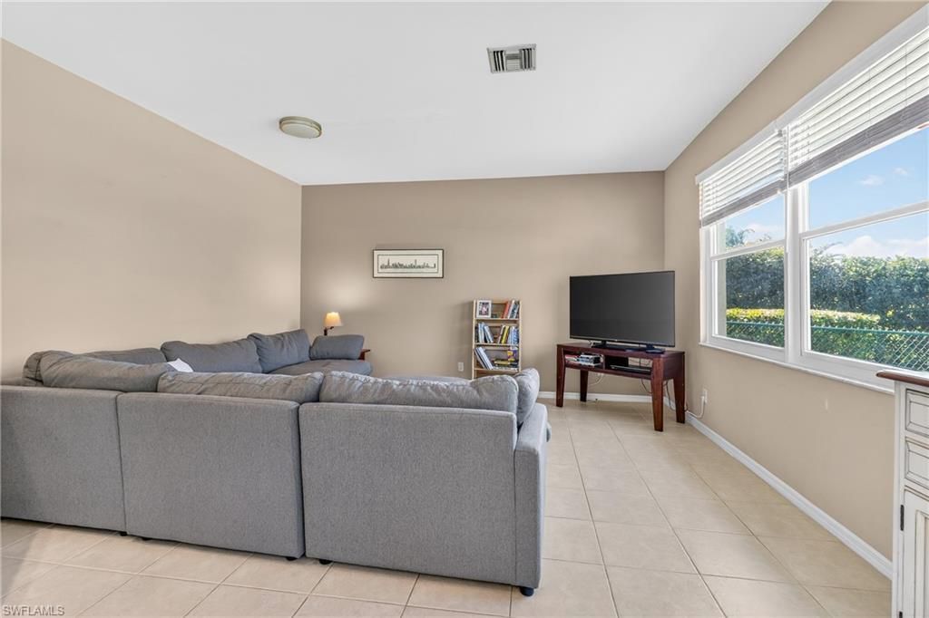 9261 Pittsburgh Blvd, Fort Myers, FL 33967 Photo