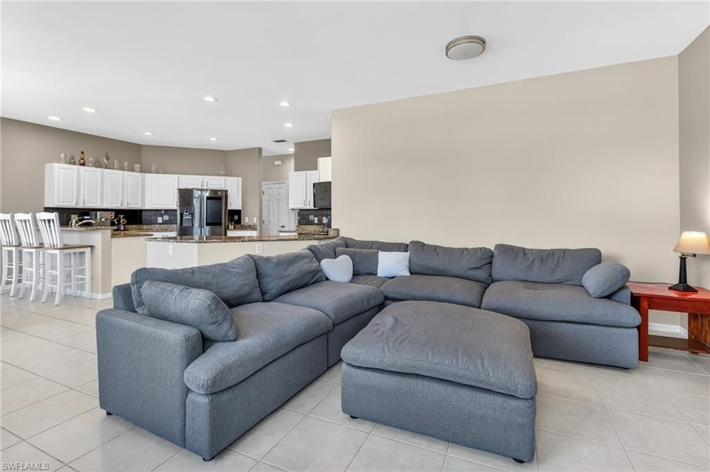 9261 Pittsburgh Blvd, Fort Myers, FL 33967 Photo