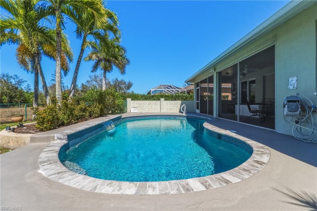 9261 Pittsburgh Blvd, Fort Myers, FL 33967 Photo