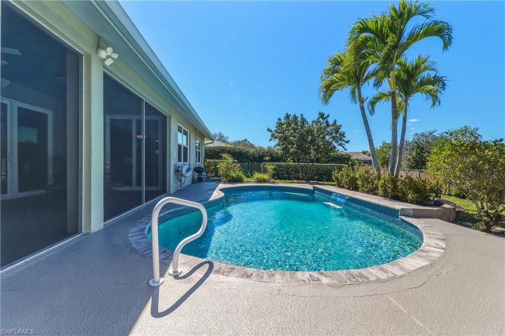 9261 Pittsburgh Blvd, Fort Myers, FL 33967 Photo