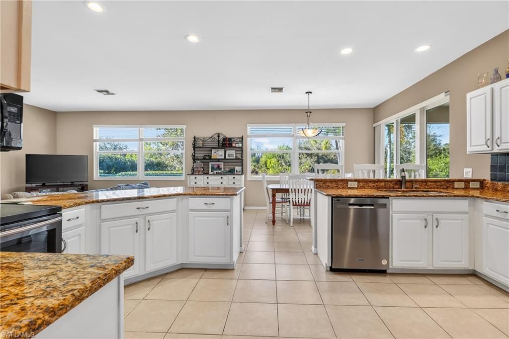 9261 Pittsburgh Blvd, Fort Myers, FL 33967 Photo