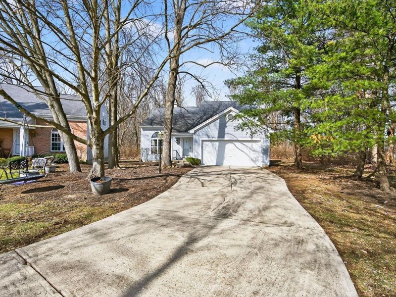 1013 Wittshire Lane, Unit 89, Anderson Twp, OH 45255 Photo 3