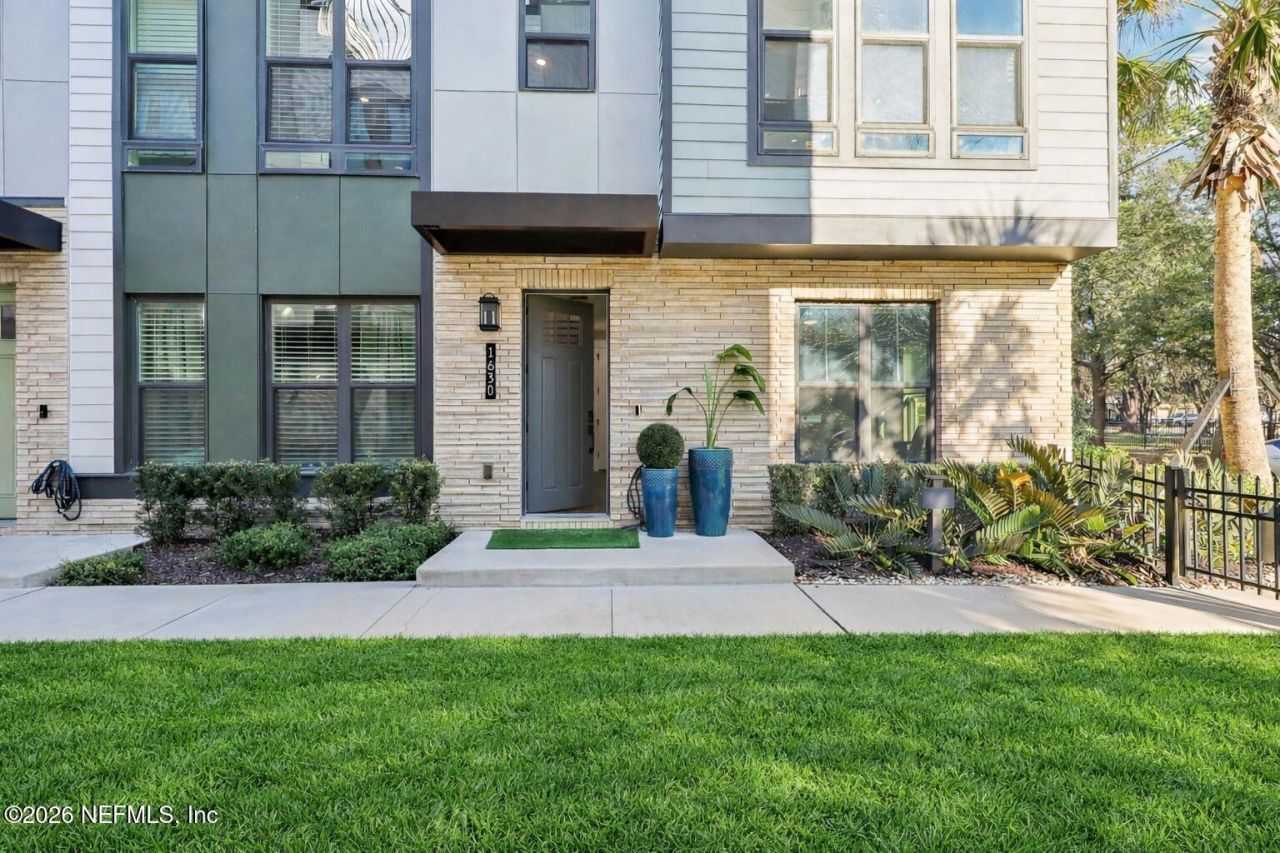 1630 Bridgeton Drive, Jacksonville, FL 32207 Photo