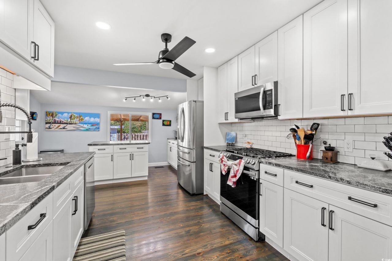 4405 Camellia Dr.  Photo 6