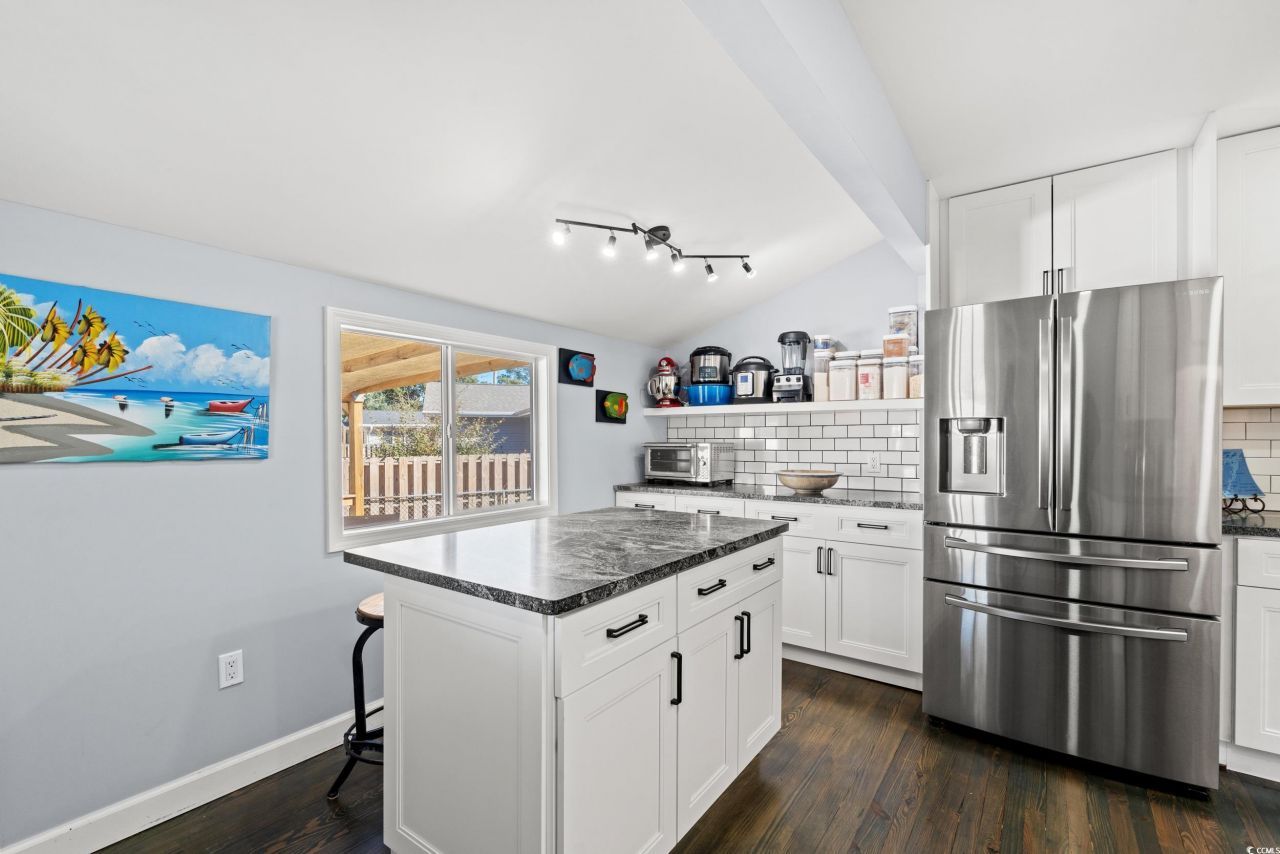 4405 Camellia Dr.  Photo 8