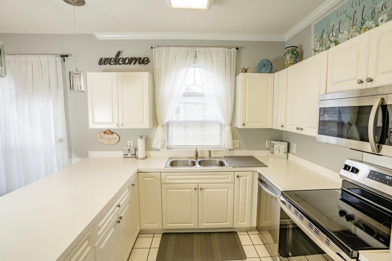 4681 Wild Iris Dr. Photo 11