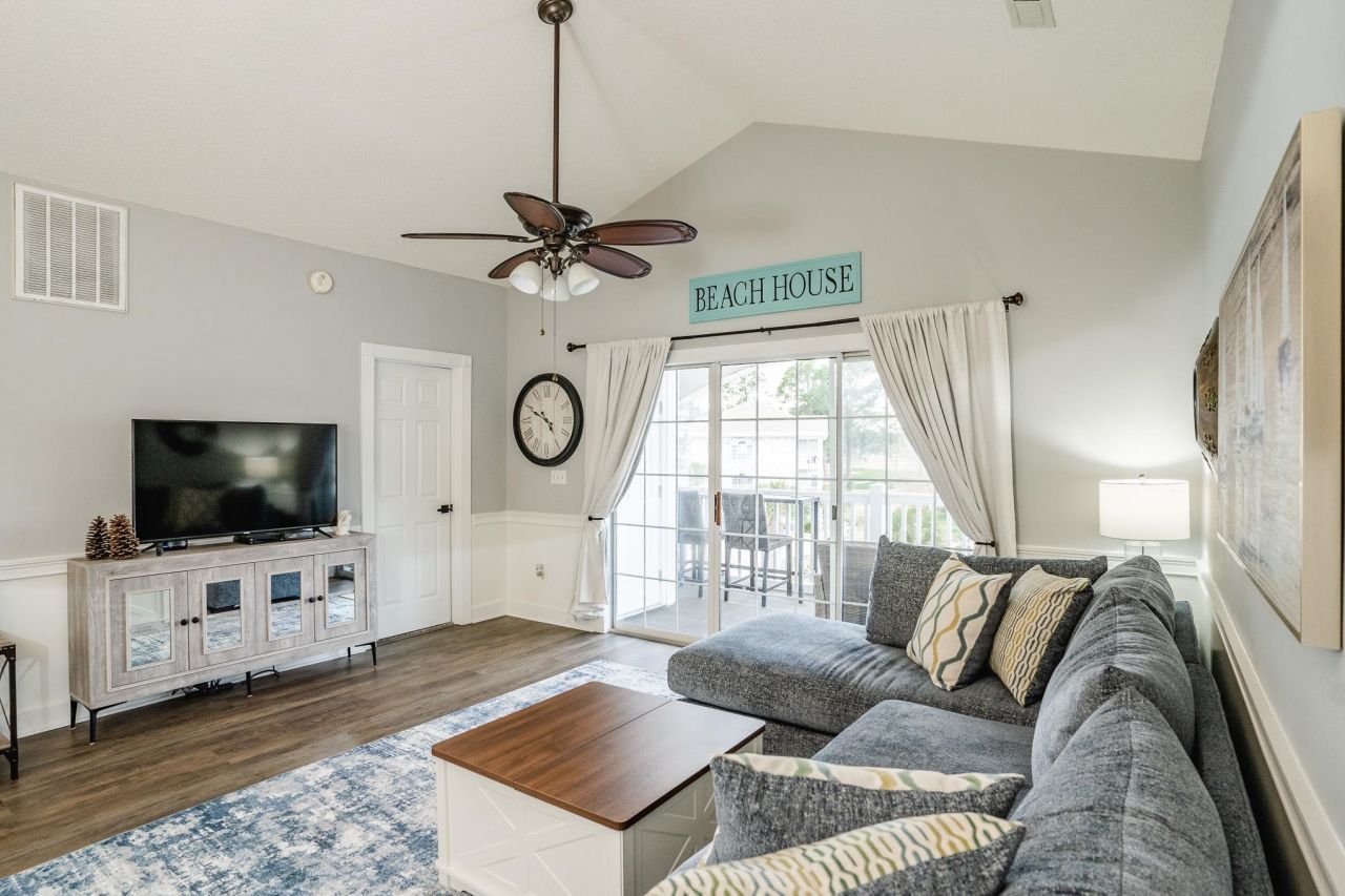 4681 Wild Iris Dr. Photo 7