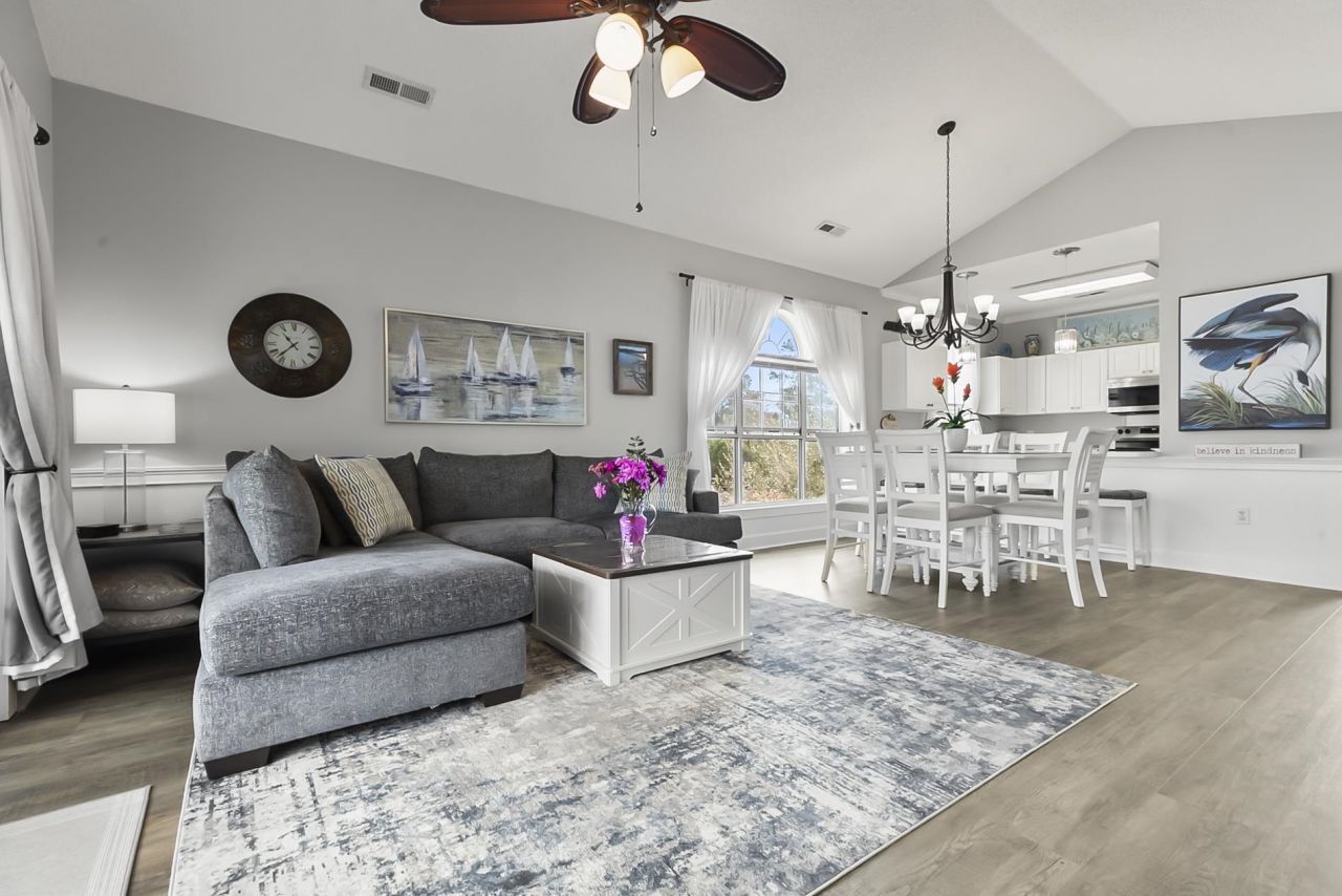 4681 Wild Iris Dr. Photo 7