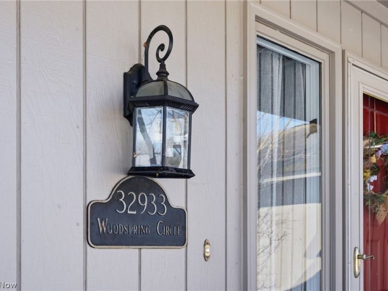 32933 Woodspring Circle, North Ridgeville, OH 44039 Photo 5