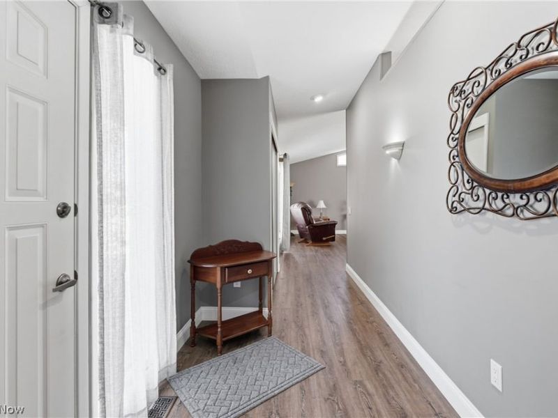 32933 Woodspring Circle, North Ridgeville, OH 44039 Photo 8