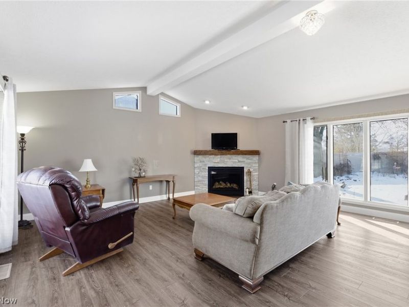 32933 Woodspring Circle, North Ridgeville, OH 44039 Photo 9