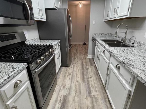 324 DRUMMERS LANE, WAYNE, PA 19087