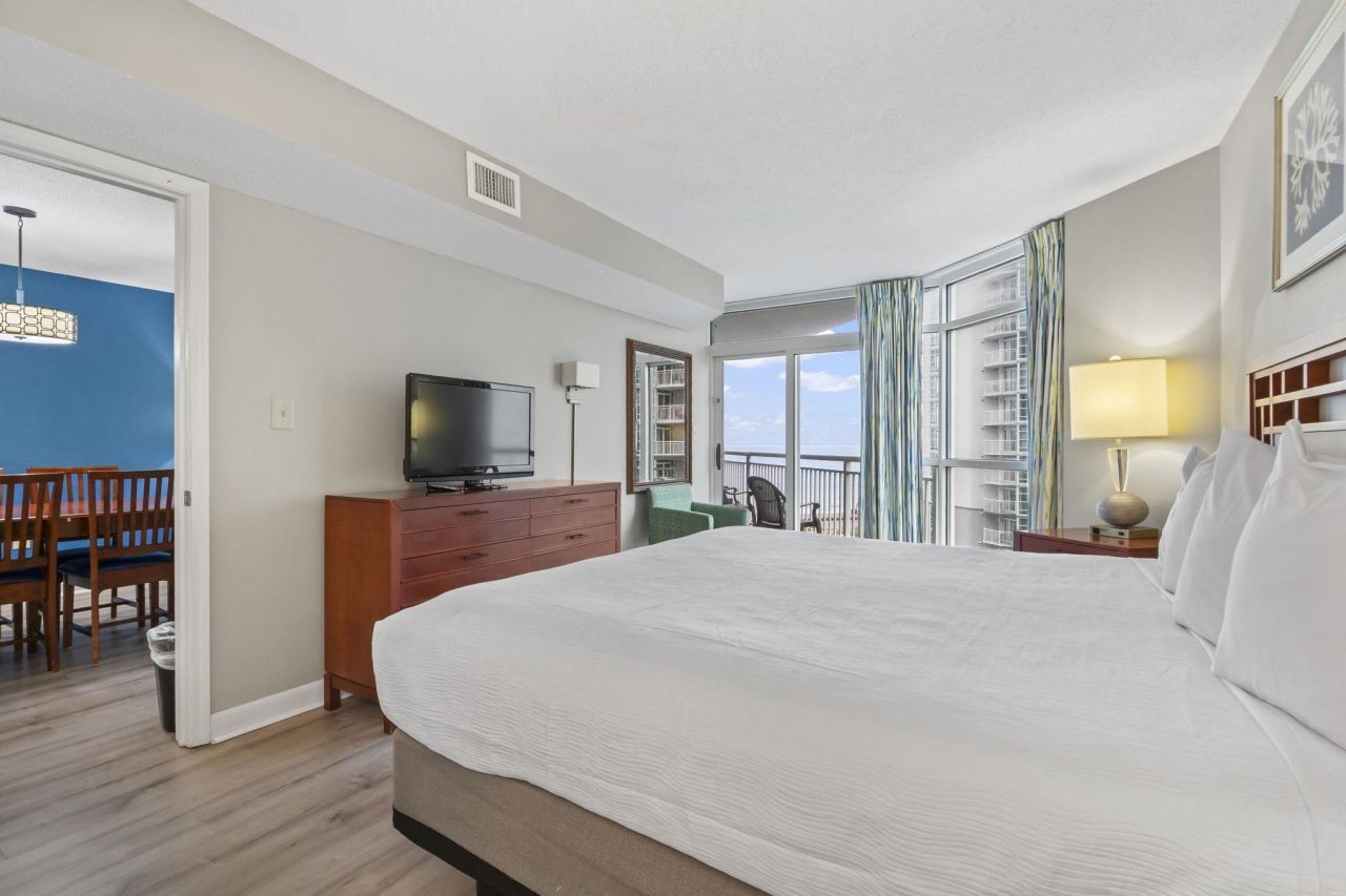 5300 N Ocean Blvd.  Photo 18