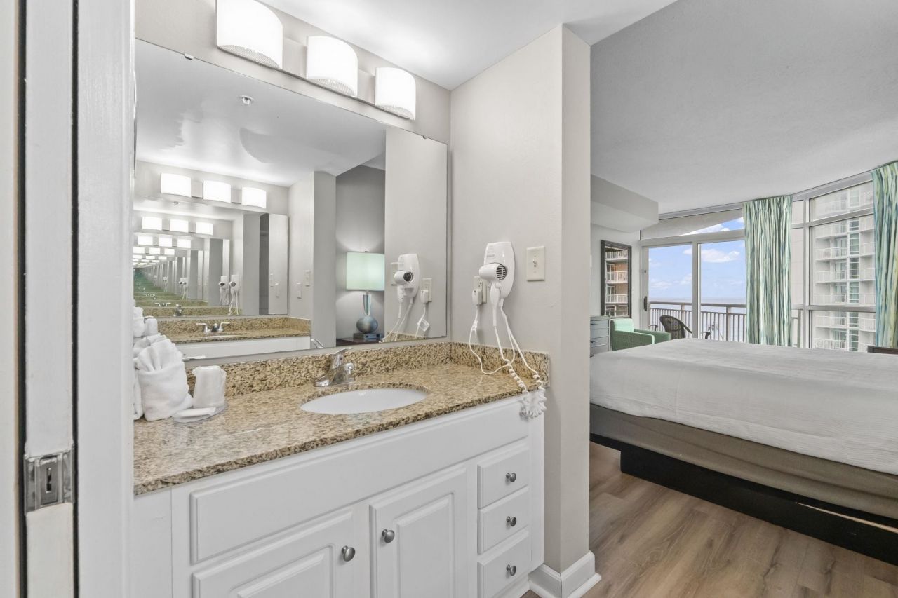 5300 N Ocean Blvd.  Photo 22