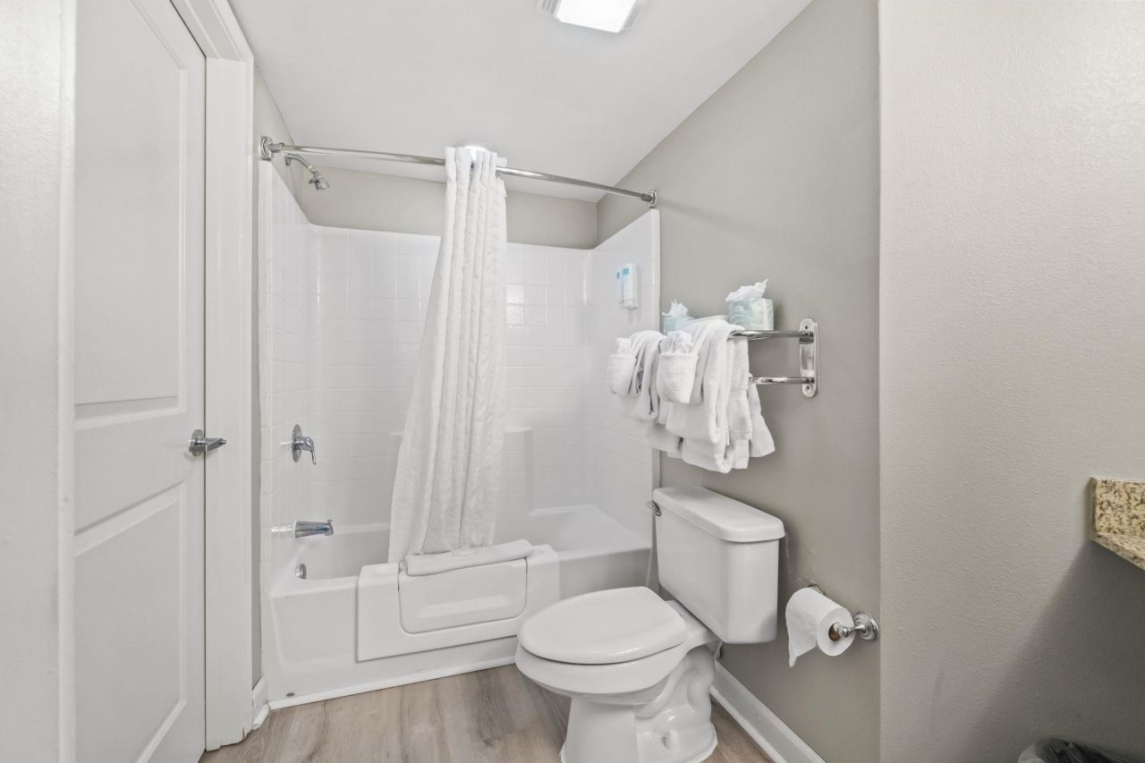 5300 N Ocean Blvd.  Photo 29