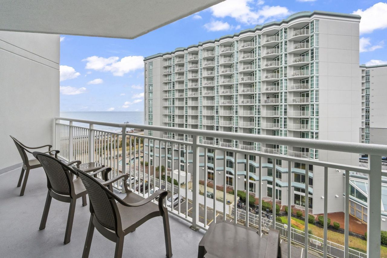 5300 N Ocean Blvd.  Photo 32