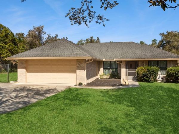 1201 DORIS STREET , ORANGE CITY, FL 32763