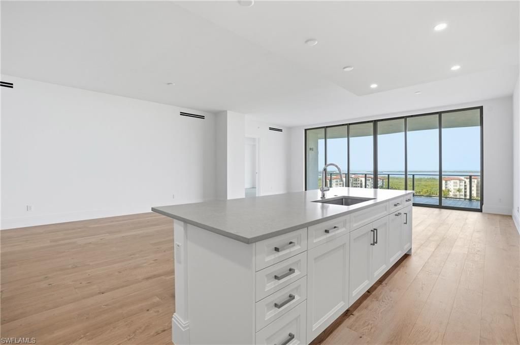 4810 Pelican Colony, Unit 1004, Bonita Springs, FL 34134 Photo