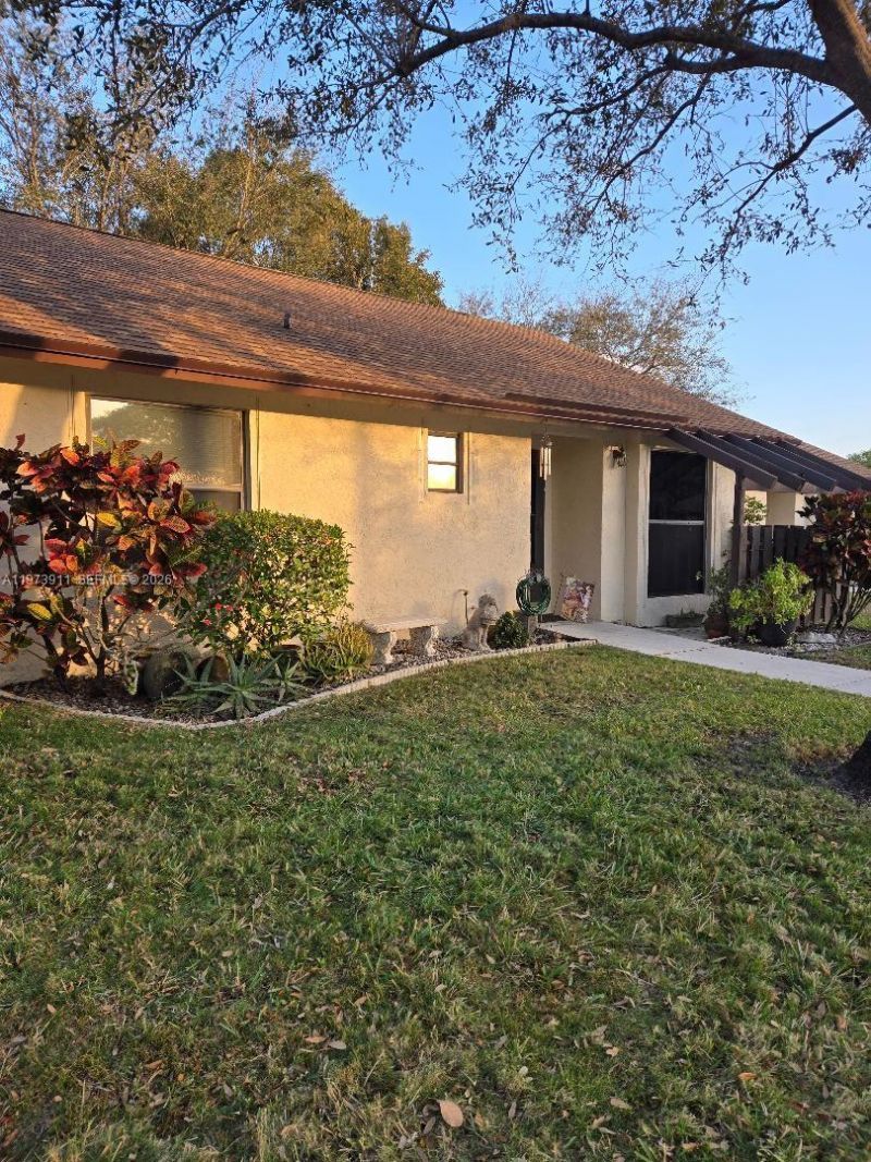 79 Via De Casas Norte, Boynton Beach, FL 33426 Photo