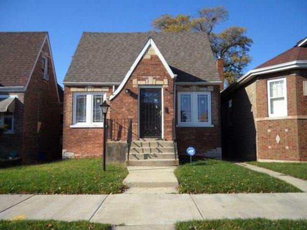 10154 S Calumet Avenue , Chicago, IL 60628