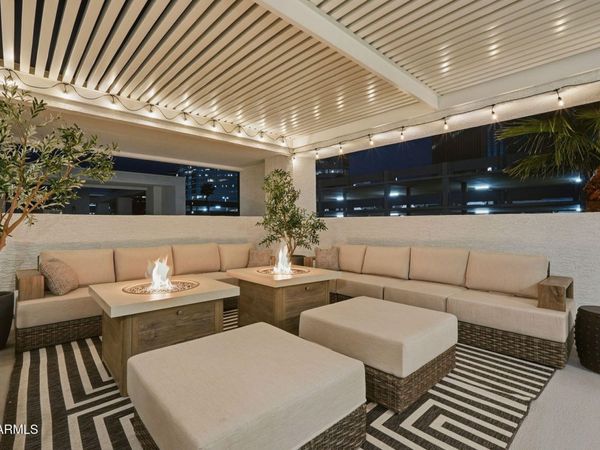 128 W WILLO Court, Phoenix, AZ 85003