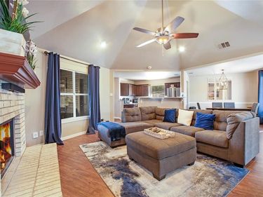 2004 Cedar Crest Boulevard, Dallas, TX 75203