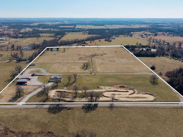 30 Somerset Road, Buffalo, MO 65622