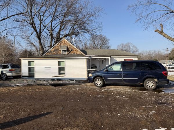 627 N Forest Avenue, Springfield, MO 65802