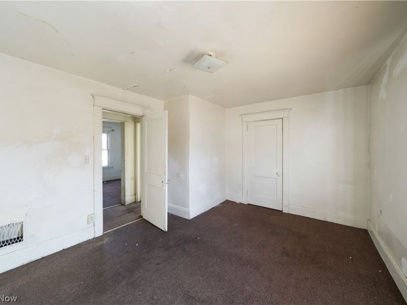 2407 Trussit Avenue, Youngstown, OH 44505 Photo 11