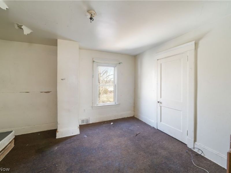 2407 Trussit Avenue, Youngstown, OH 44505 Photo 12