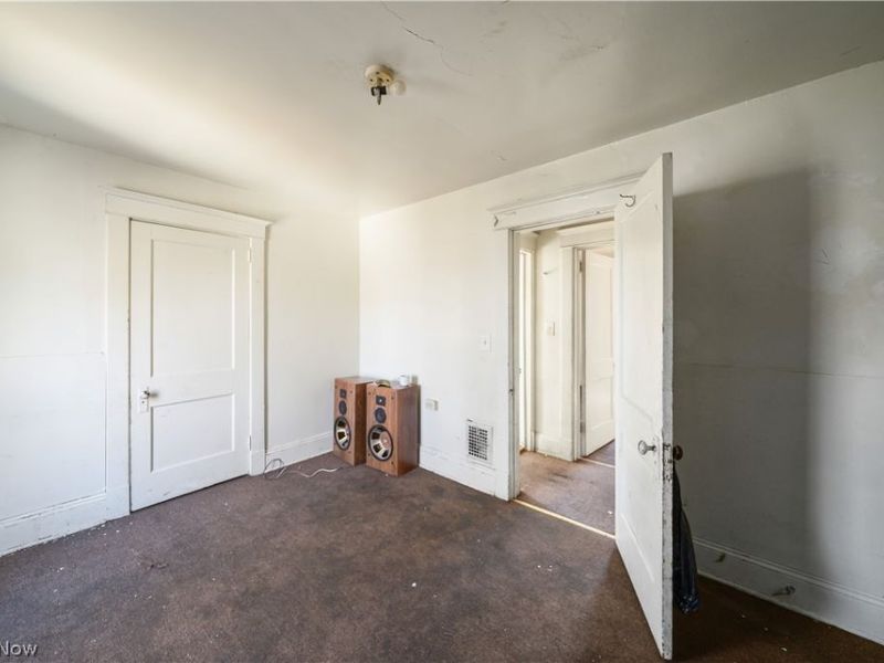 2407 Trussit Avenue, Youngstown, OH 44505 Photo 13